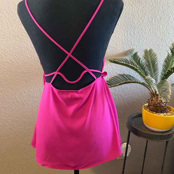 Forever 21 Hot pink blouse, Size Lg, Polyester - Picture 2 of 2